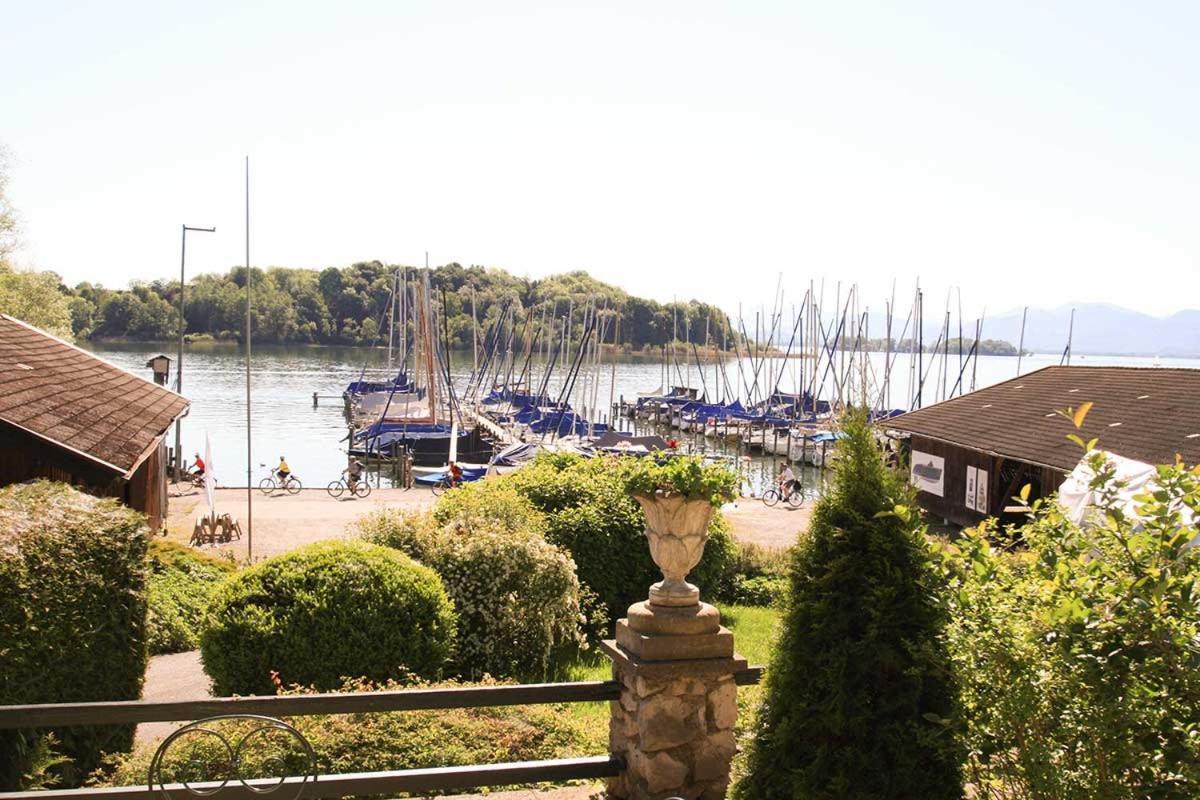 Ferienwohnungen Jell - Forg Breitbrunn am Chiemsee Exterior foto